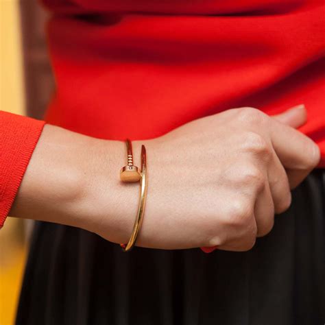 cartier juste un clou bracelet review.